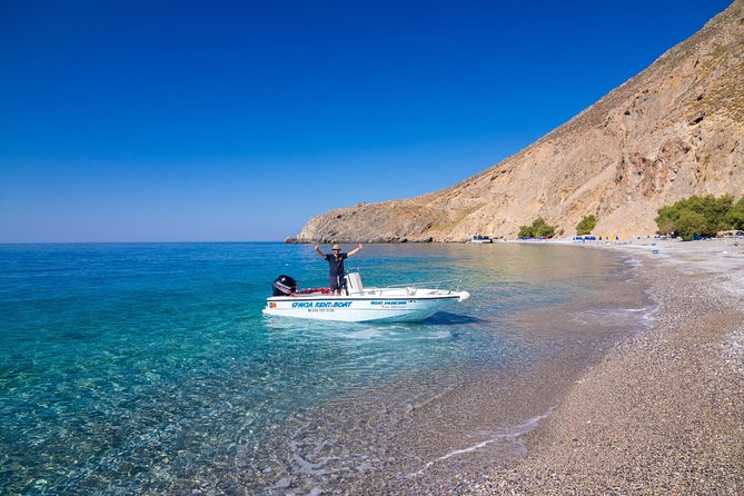 RENT A BOAT 5,5m - 30hp LICENSE FREE Chora Sfakion, Sfakia - The license-free part, and why the briefing matters