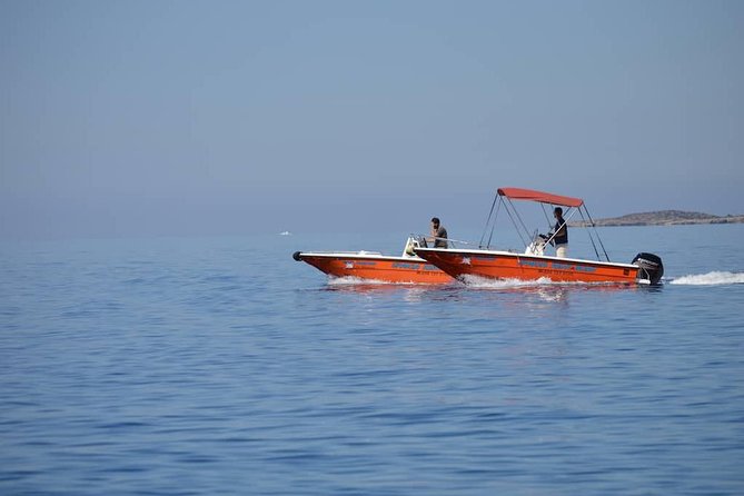 RENT A BOAT 5,5m - 30hp LICENSE FREE Chora Sfakion, Sfakia - 9:00am check-in at Sfakia Port, then you become the captain