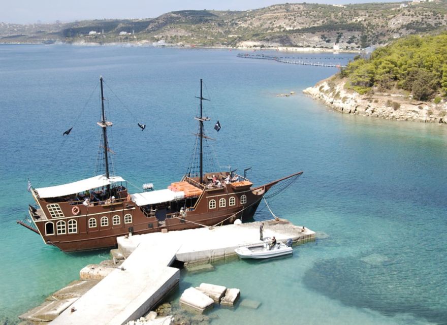 Rethymno: Mini Pirate Boat Cruise with Swimming Stop - Onboard vibe, snack, and the kids’ factor