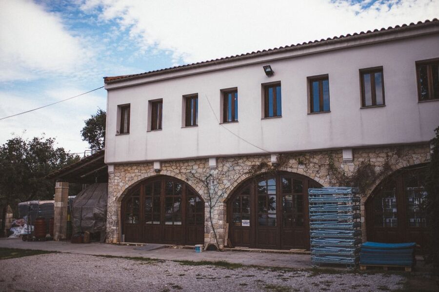 Rethymno: Private Winery & Olive Oil Tasting Tour with Lunch - The One-Hour Secret Stop: Why You Should Roll With It