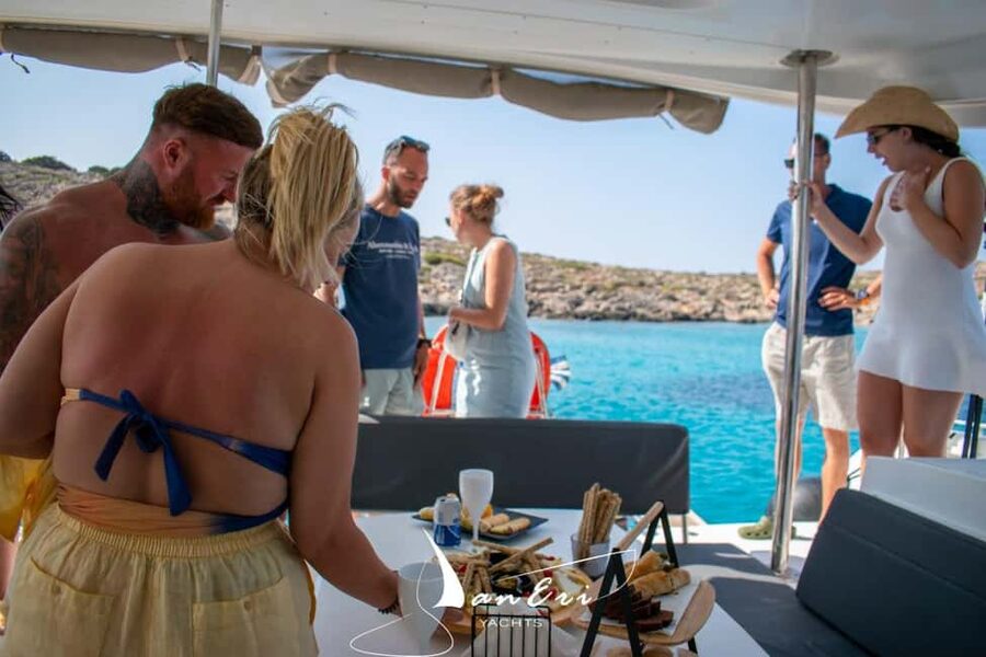 Rethymno: Sailing Catamaran Cruise with Meal & Drinks - Unlimited Drinks: What’s Included and How It Changes the Day