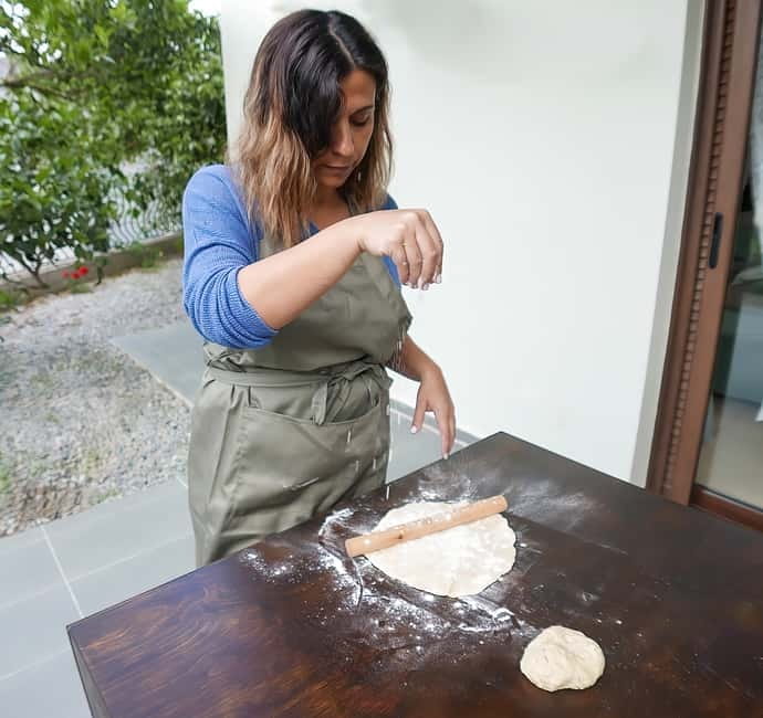 Rethymno: Traditional Cooking Class in a Cretan Village - Cooking Starters the Cretan Way: Dakos, Tzatziki, and Greek Salad