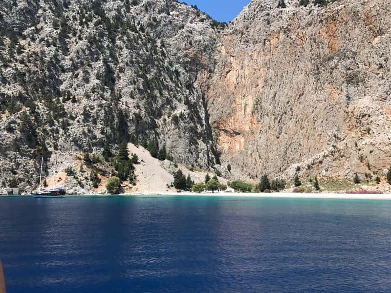 Rhodes: Boat trip to Symi island with swimming at St. George - St George Bay swim and snorkeling: your 45-minute water window