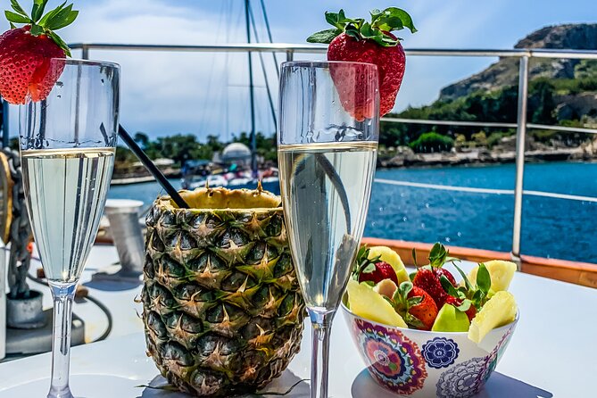 Rhodes Day Cruise (with lunch & unlimited drinks) 5,5 Hours - Royal Sailing Rhodes: where the cruise starts, and how to get the good spots