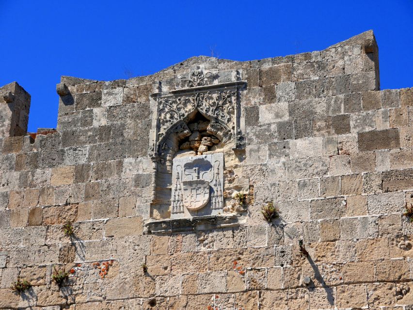 Rhodes: Palace of the Grand Master E-Ticket & Audio Tour - Inside labyrinthine halls, how to not lose the thread