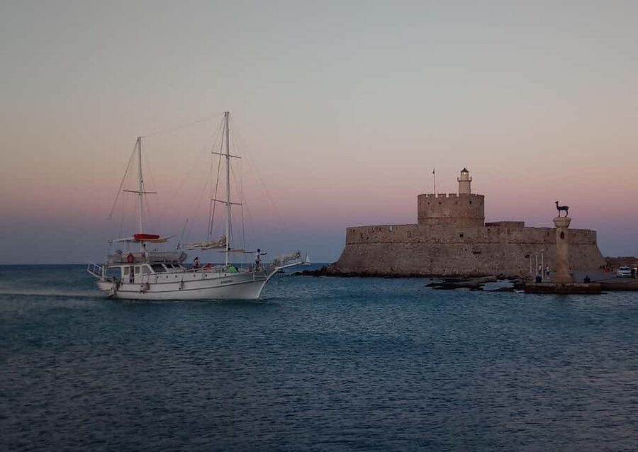 Rhodes: Sunset Cruise w/ Gourmet Buffet, Drinks & Live Music - Practical tips to get the most from your 3 hours