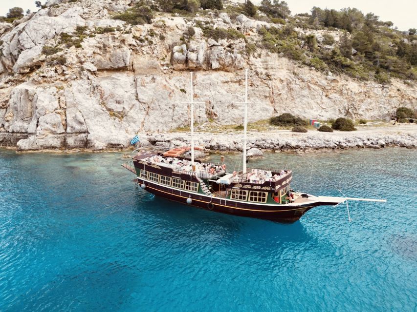 Rhodes: Sunset Cruise with Unlimited Aperol, Beer, and Wine - Setting sail from Mandraki Harbour, with an easy Rhodes evening plan