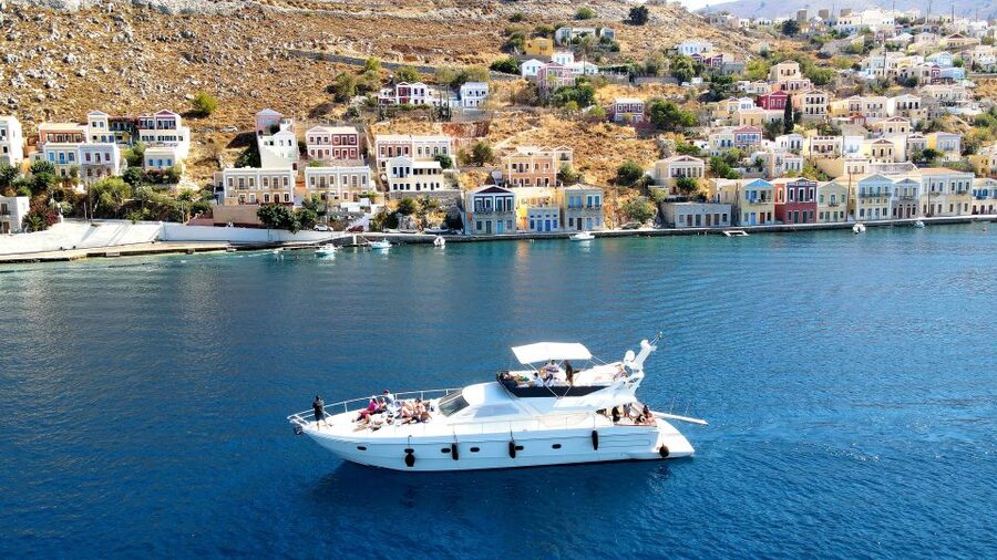 Rhodes: Symi Yacht Tour with Unlimited Drinks and Transfer - Why Symi by yacht beats the typical boat day from Rhodes
