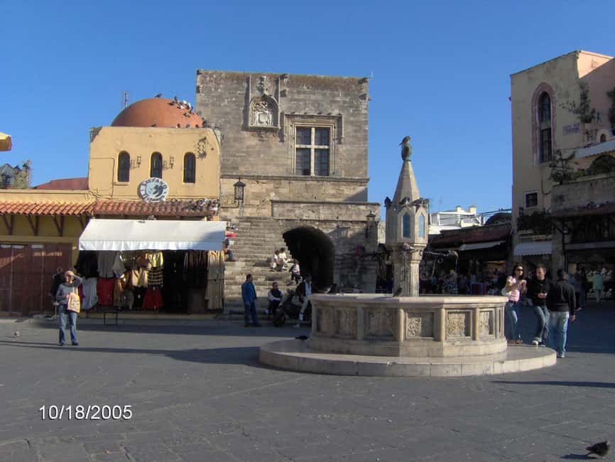 Rhodes Town: Private Walking Tour with a Licensed Guide - Restaurant tips at the end: the practical payoff