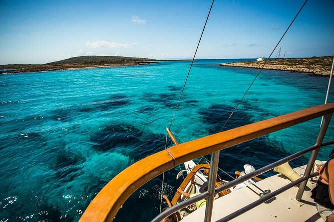 Round of Antiparos & Despotiko with Traditional Boat - Cave of Antiparos: the moment that can make the whole day