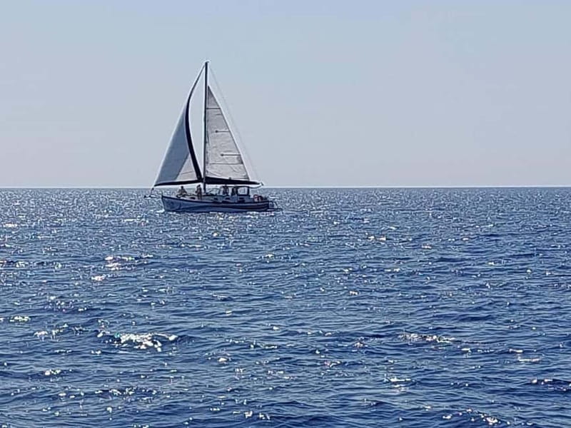 Sailing tour around Lindos with food and drinks - Food and Drinks On Board: Greek Lunch, Prosecco, and Real Value