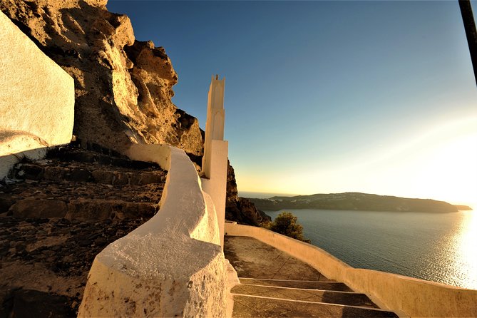 Santorini 3-Winery Tour with 12 Wine Tastings and Oia Sunset - Why the price can make sense on Santorini