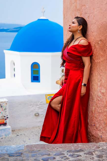 Santorini: 40-Minute Oia Photoshoot - Price and what you really get for $81 up to two people