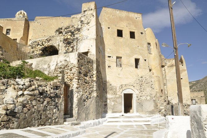 Santorini: 4hr Private Countryside Hidden Paths Tour - Emporio’s Castelli: the village streets that feel lived-in