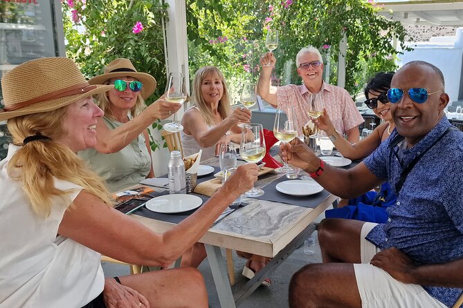 Santorini: 4hrs Small Group Wine Tasting Tour with Local Bites - Why This 4-Hour Santorini Plan Works (And Feels Personal)