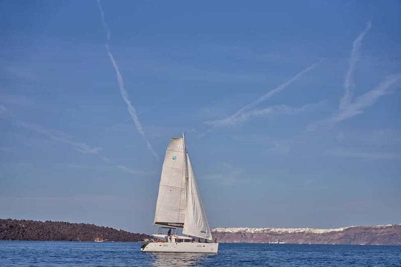 Santorini: Caldera Classic Catamaran Cruise w/ Meal & Drinks - Why this Santorini caldera cruise feels like a win