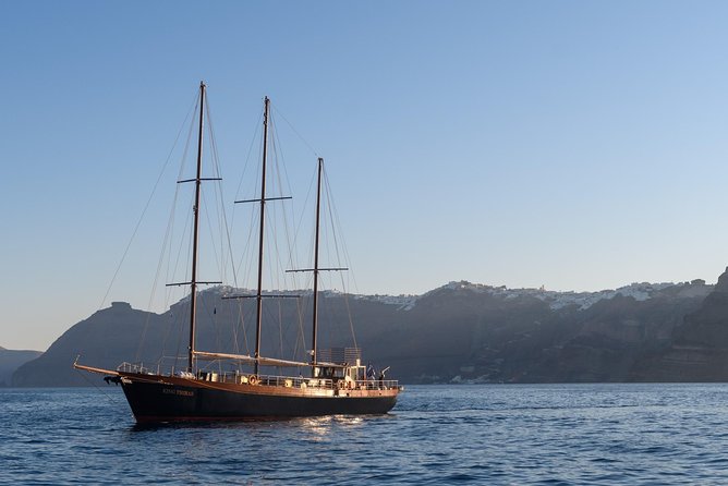 Santorini Caldera Morning Cruise With King Thiras Boat - Why this King Thiras caldera cruise feels more real
