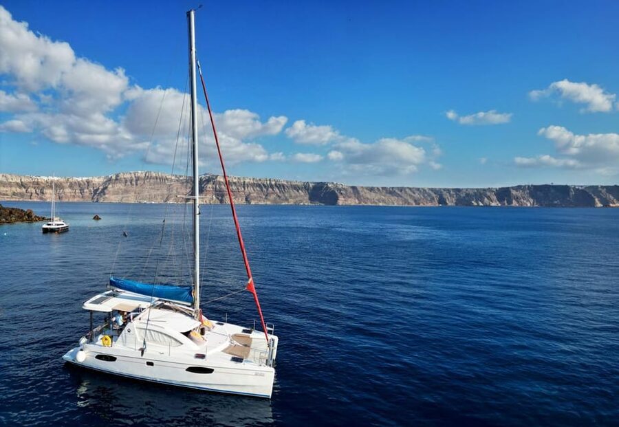 Santorini: Catamaran Cruise with Greek BBQ and Drinks - Getting to Vlychada Marina without stress