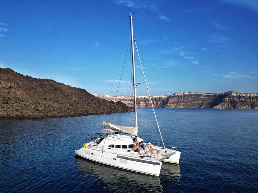 Santorini: Catamaran Cruise with Greek BBQ and Drinks - BBQ lunch and open bar: what “included” really tastes like