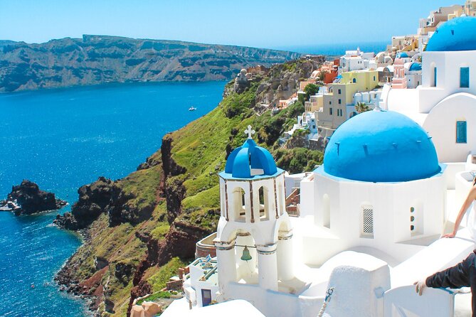 Santorini Classic Highlights and Sightseeing Private Tour - Red Beach and Akrotiri Pass: Lighthouse Photos for Your Time
