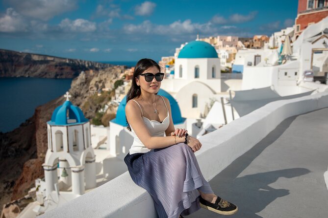 Santorini couple photoshoot with 50 edited photos! - Photos: what 50 edited images means for your trip