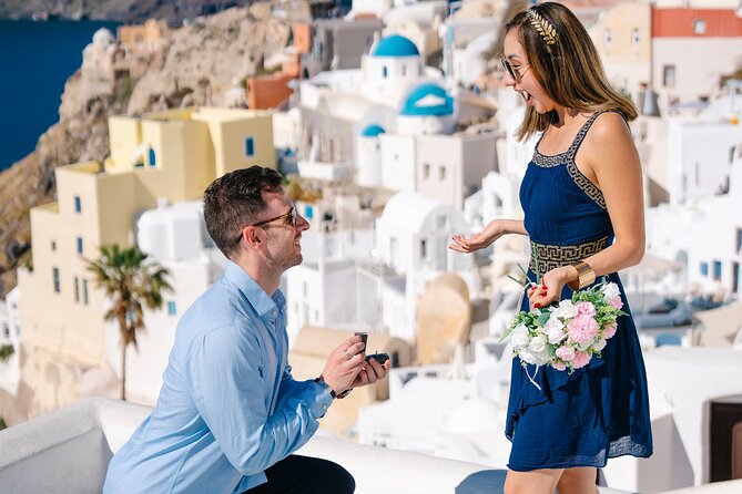 Santorini: Customized Private Photoshoot Walk in Oia - Meeting at The Virgin Mary Church, Then Starting Right Away