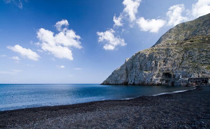 Santorini First-time Visitors Private Tour with Wine Tasting - Key things you will notice on this Santorini tour