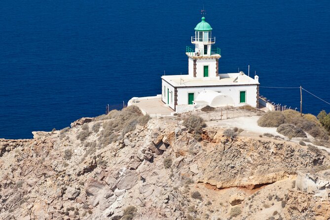 Santorini: Full Island Tour & Sunset with Local Guide & Pick-up - Oia at sunset: when timing beats crowds