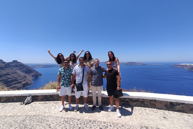 Santorini Highlights Private Tour - Oia in the Hills: Why About One Hour Is the Sweet Spot