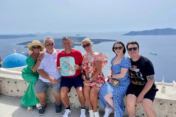 Santorini in 5 hours: Oia, Traditional Villages & Black Beach - Stop 3: Oia, the UNESCO-style icon, plus shopping and a castle option