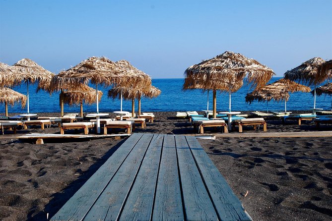 Santorini Island: Guided Tour From Heraklion Crete - Crowd reality: why heat and timing can make or break the day