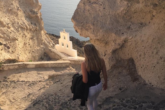 Santorini Local Tour - Lighthouse at sunset: when the island starts to glow