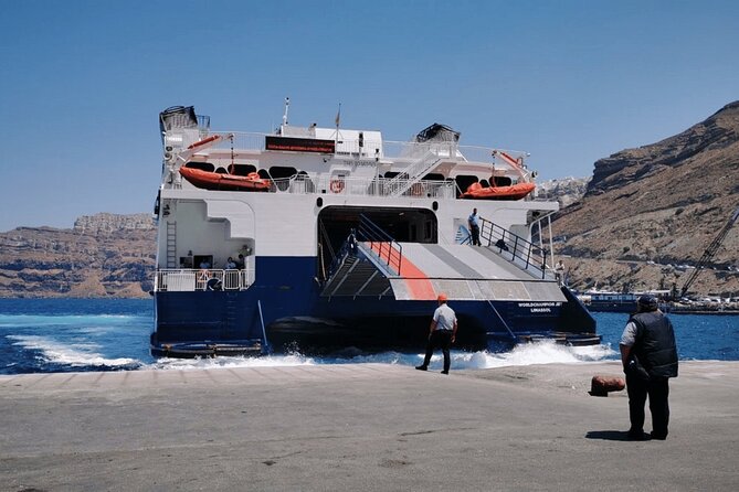 Santorini: Main Port Shared Shuttle - Bus to Hotels or Airport - Athinios Port to Santorini, Without the Taxi Math