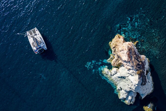Santorini Platinum Catamaran Cruise with Meal, BBQ and Open Bar - A 5-hour catamaran day with big views and real swim time