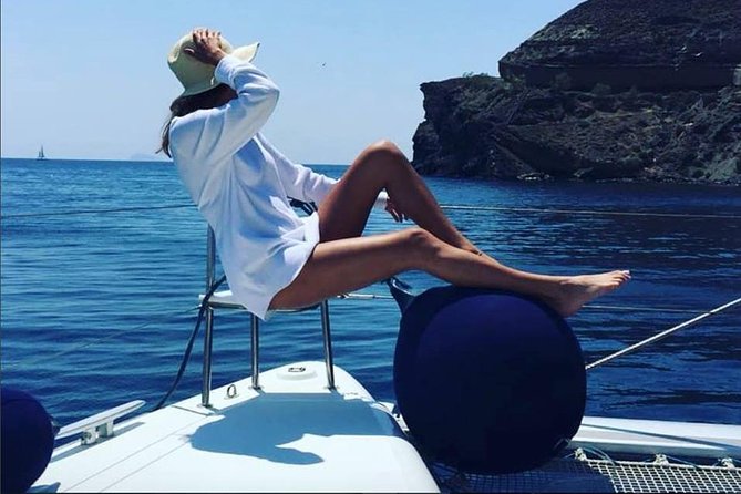 Santorini Platinum Catamaran Cruise with Meal, BBQ and Open Bar - Open bar and BBQ value: what unlimited drinks really means