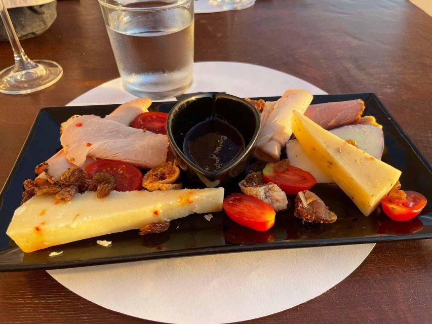 Santorini: Private Cooking Class and Wine Tasting Tour - The Cooking Class: Greek Food You Can Recreate