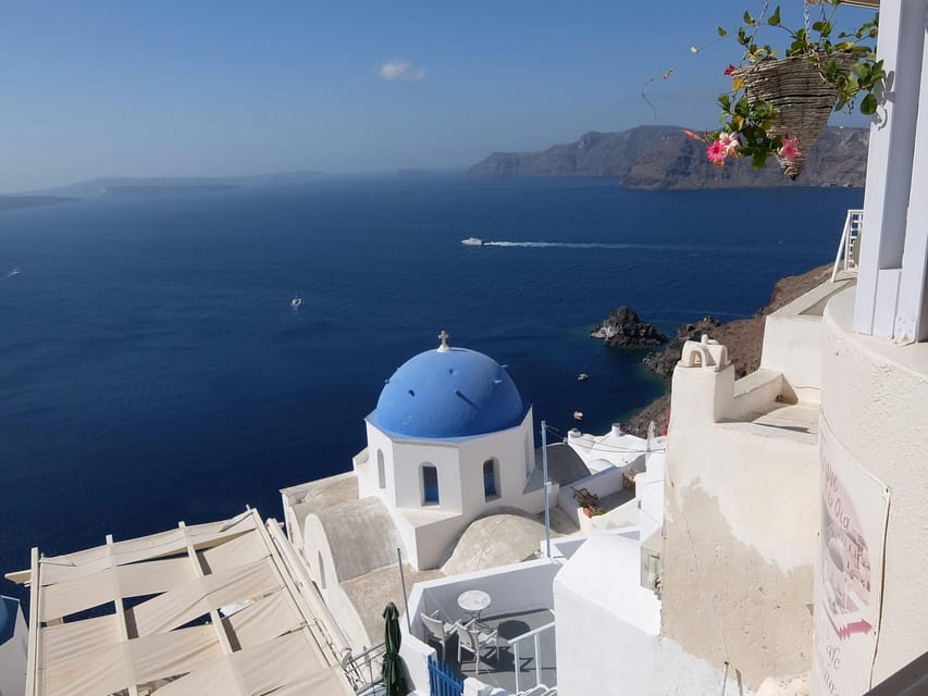 Santorini : Private Guided Highlights Tour - Why a private guided highlights tour feels calmer (and more personal)