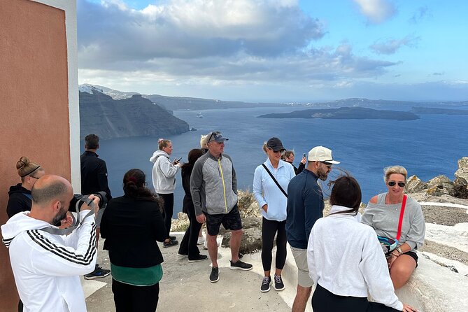 Santorini's Famous Fira to Oia Hike: A Private tour Adventure - Pickup, guide, and how the half-day flows