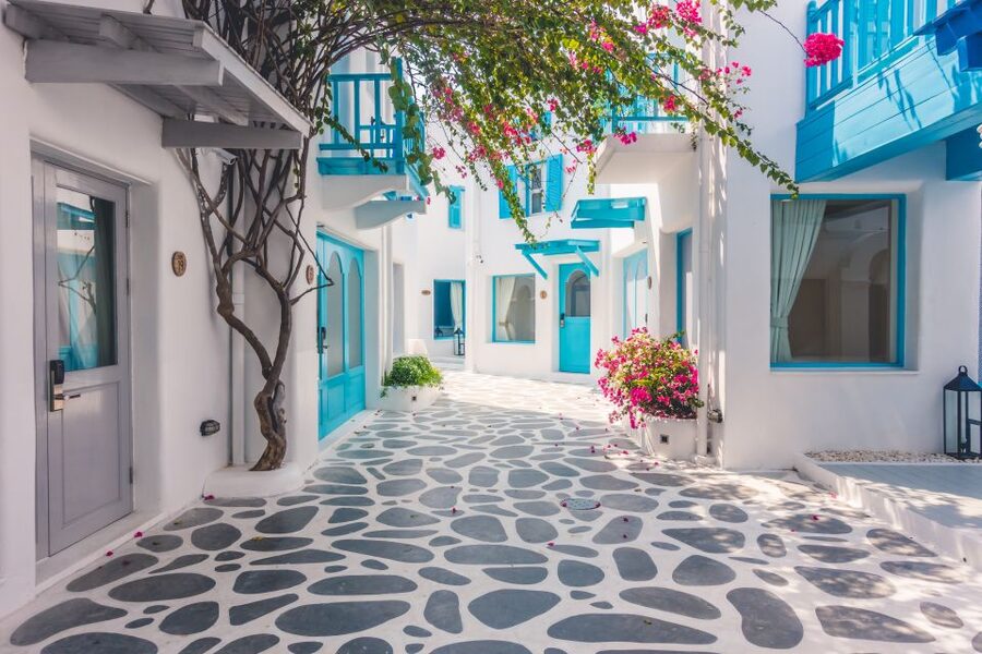 Santorini: Small-Group Shore Tour for Cruise Ships - Getting to Fira without losing your morning