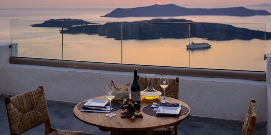 Santorini: Sunset Guided Tour with Hotel Pickup - The Guide and Driver Factor: Why This Tour Feels Smooth