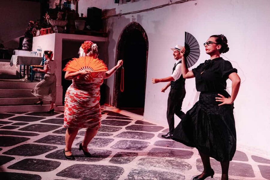 Santorini: The Greek Wedding Show Entry Tickets - Practical tips so you enjoy the dancing, rain or wind