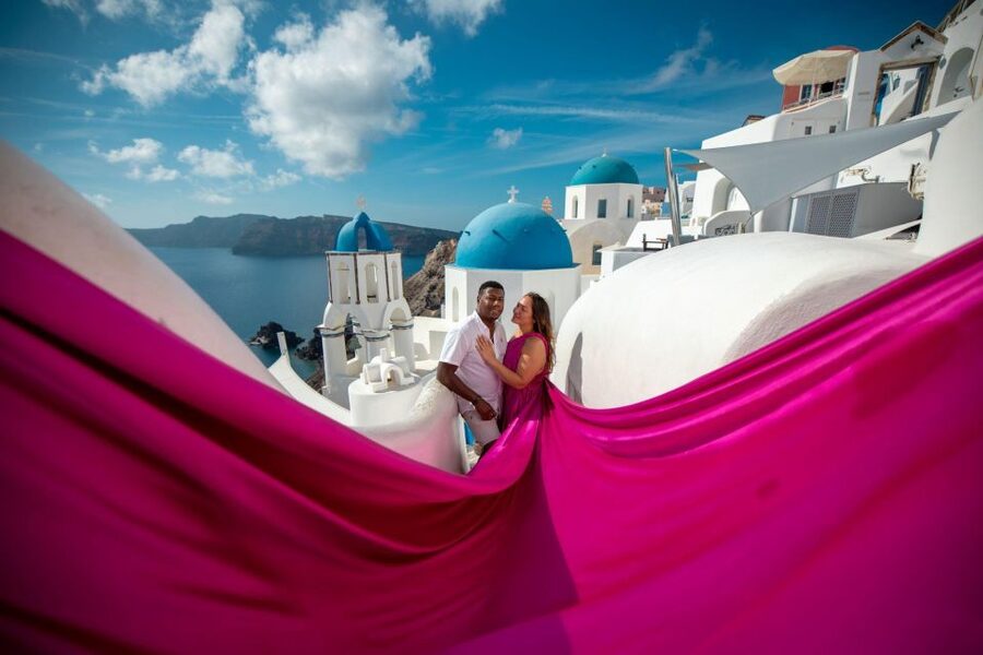 Santorini: Unique Flying Dress Photoshoot Experience - Key things I’d circle before you book