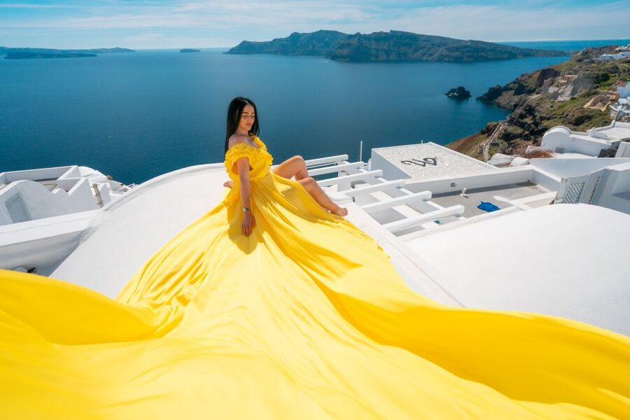 Santorini: Unique Flying Dress Photoshoot Experience - Who This Fits Best in Santorini (and who should adjust expectations)