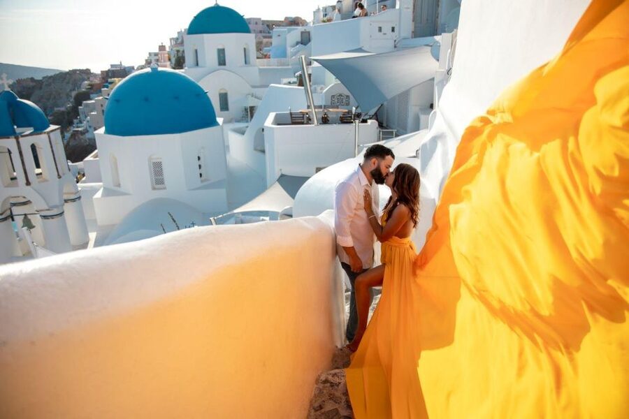 Santorini: Unique Flying Dress Photoshoot Experience - Should You Book This Flying Dress Photoshoot in Santorini?