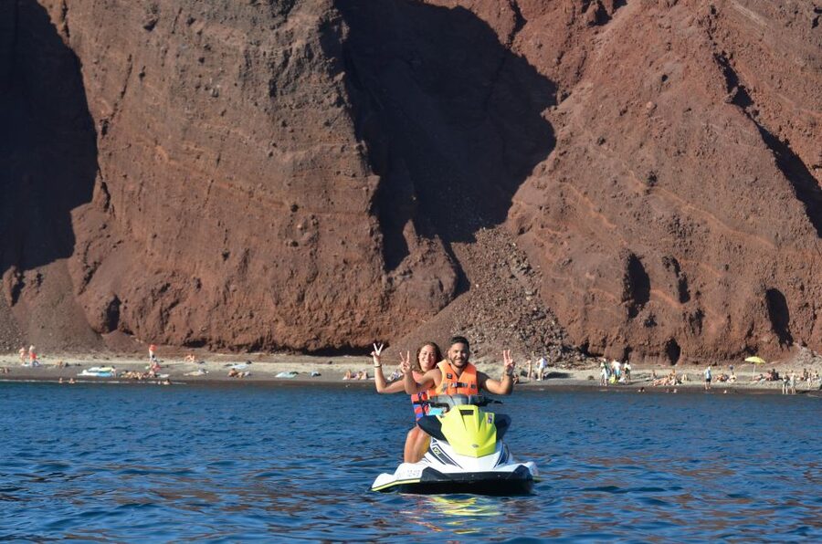 Santorini:Volcanic Beaches Cruise With Jet Ski - Red Beach and White Beach: volcanic color with guided photo time