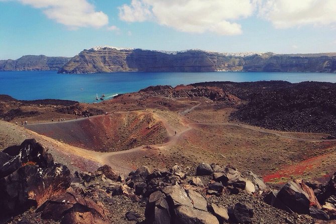Santorini Volcanic Islands Cruise: Volcano,Hot Springs,Thirassia and Oia Sunset - The main idea: a caldera day that mixes geology, water, and views