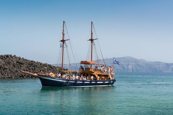 Santorini Volcano Tour - Group Size, Boat Comfort, and What to Expect On Board