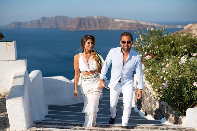 Santorini Walking Tour with a Personal Photographer - Who this is best for in Santorini (and who should think twice)