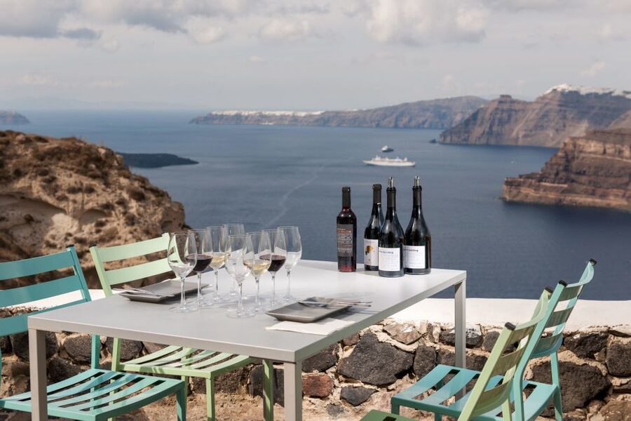 Santorini Wine Roads: Tour of 3 Wineries with a Sommelier - What “family estate wineries” changes about the feel of your visit