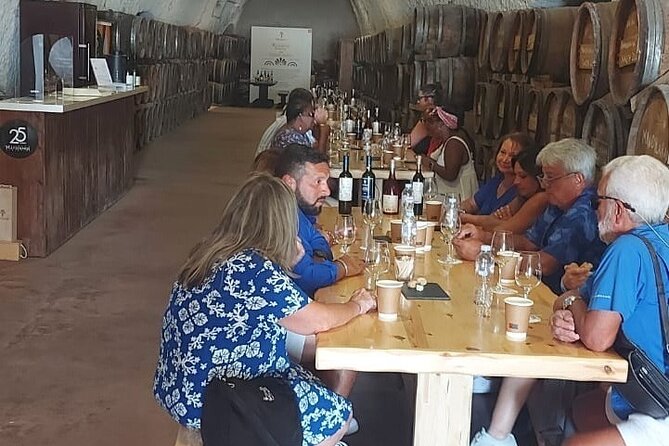 Santorini: Wine Tour with Sunset in Oia - Guide and driver quality: why the names matter here